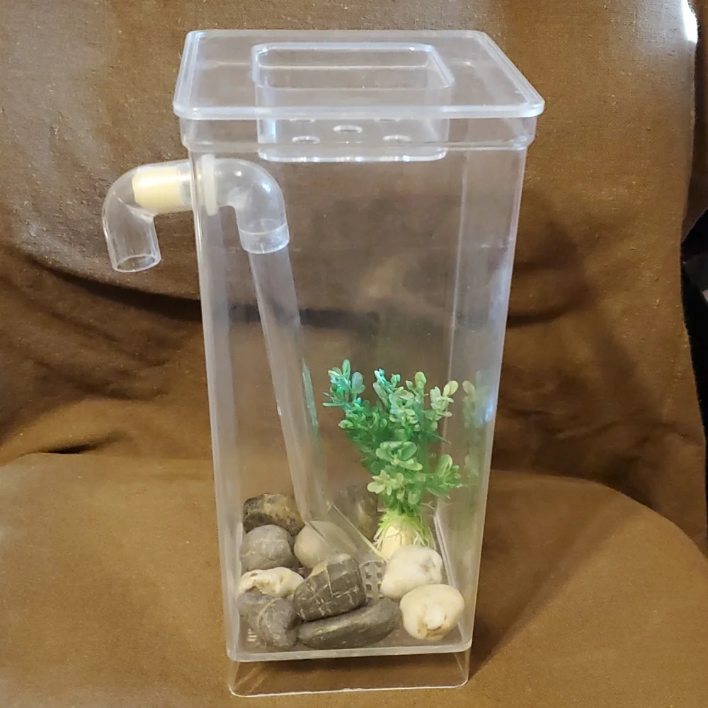 Small Plastic Self Cleaning Fish Tank Aquarium - Picture 4 of 4